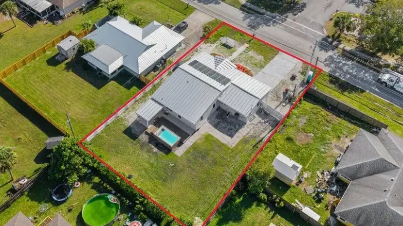 Picture of 2313 SE Mariposa Avenue, Port St Lucie FL 34952