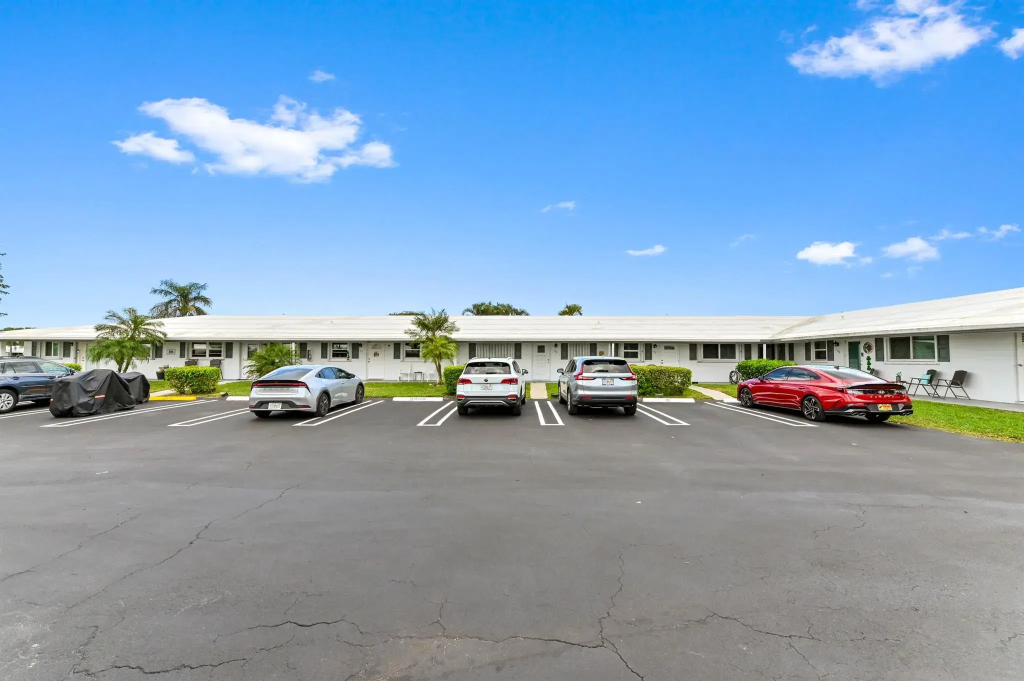Picture of 200 Leisure Lake Circle 106, Boynton Beach, FL 33426