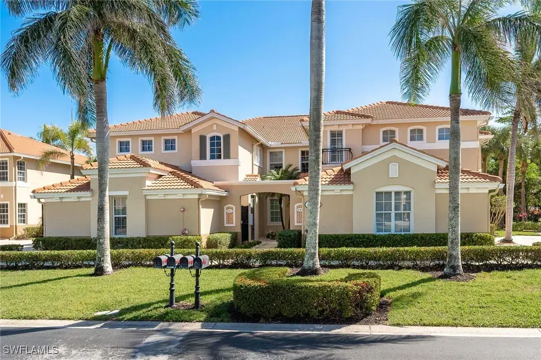 Picture of 11041 Harbour Yacht CT 102, Fort Myers, FL 33908