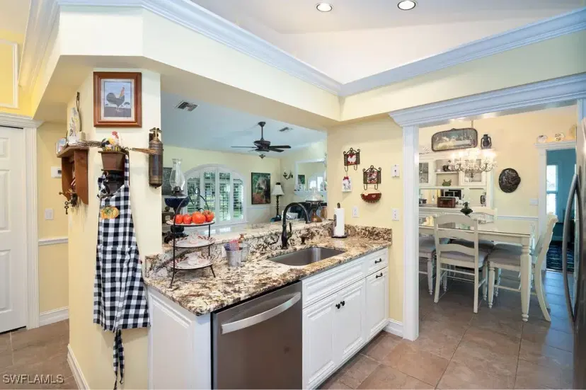 Picture of 2421 22Nd Ave Ne, Naples FL 34120