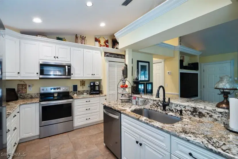 Picture of 2421 22Nd Ave Ne, Naples FL 34120