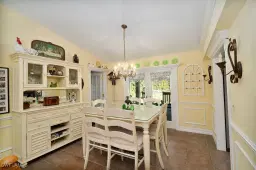 Picture of 2421 22Nd Ave Ne, Naples, FL 34120