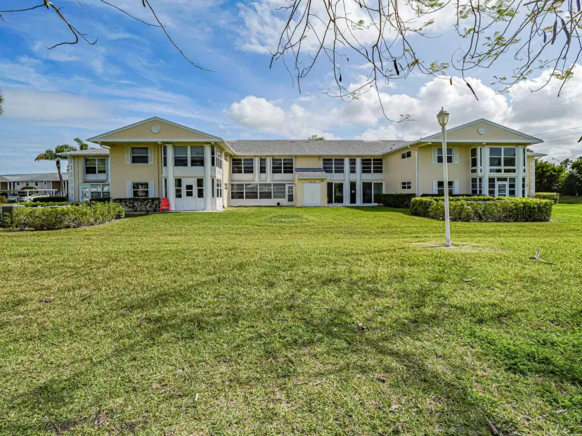 Picture of 209 Grove Isle Circle, Vero Beach FL 32962