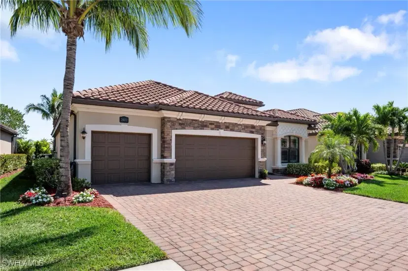 Picture of 28071 Wicklow Ct, Bonita Springs FL 34135