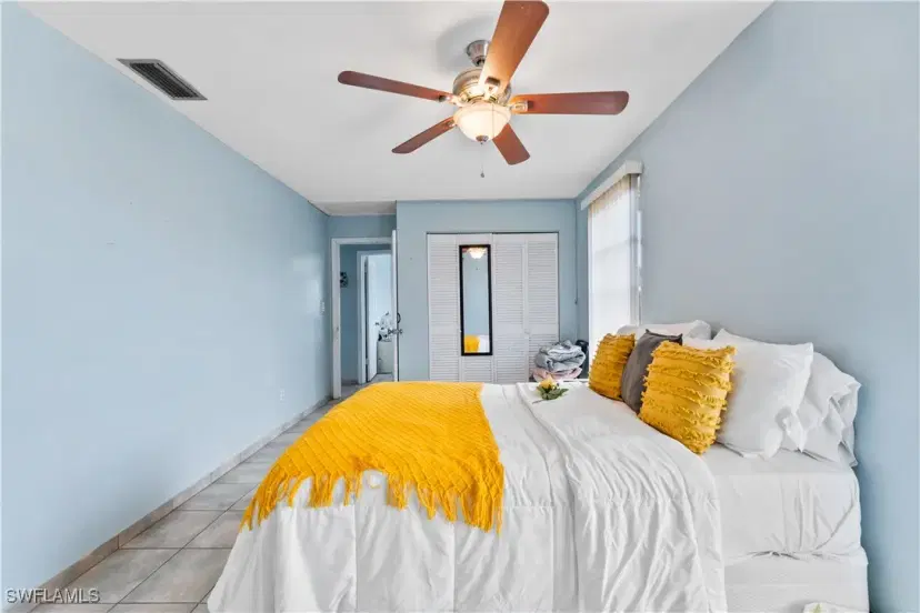 Picture of 307 Rushmore Ave N, Lehigh Acres FL 33936