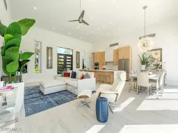 Picture of 2261 Trout Ct, Naples, FL 34102