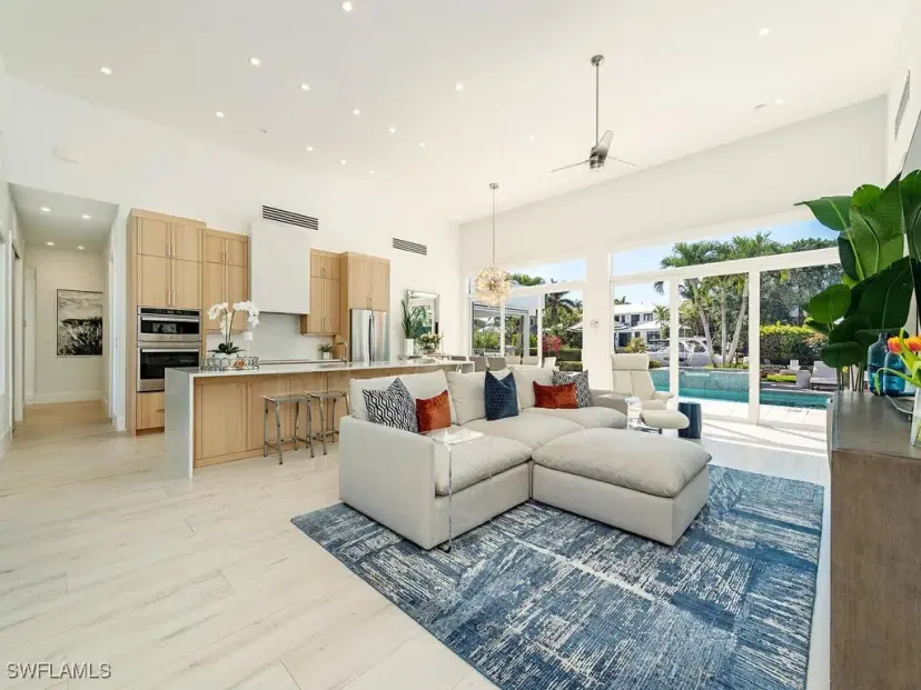 Picture of 2261 Trout Ct, Naples FL 34102