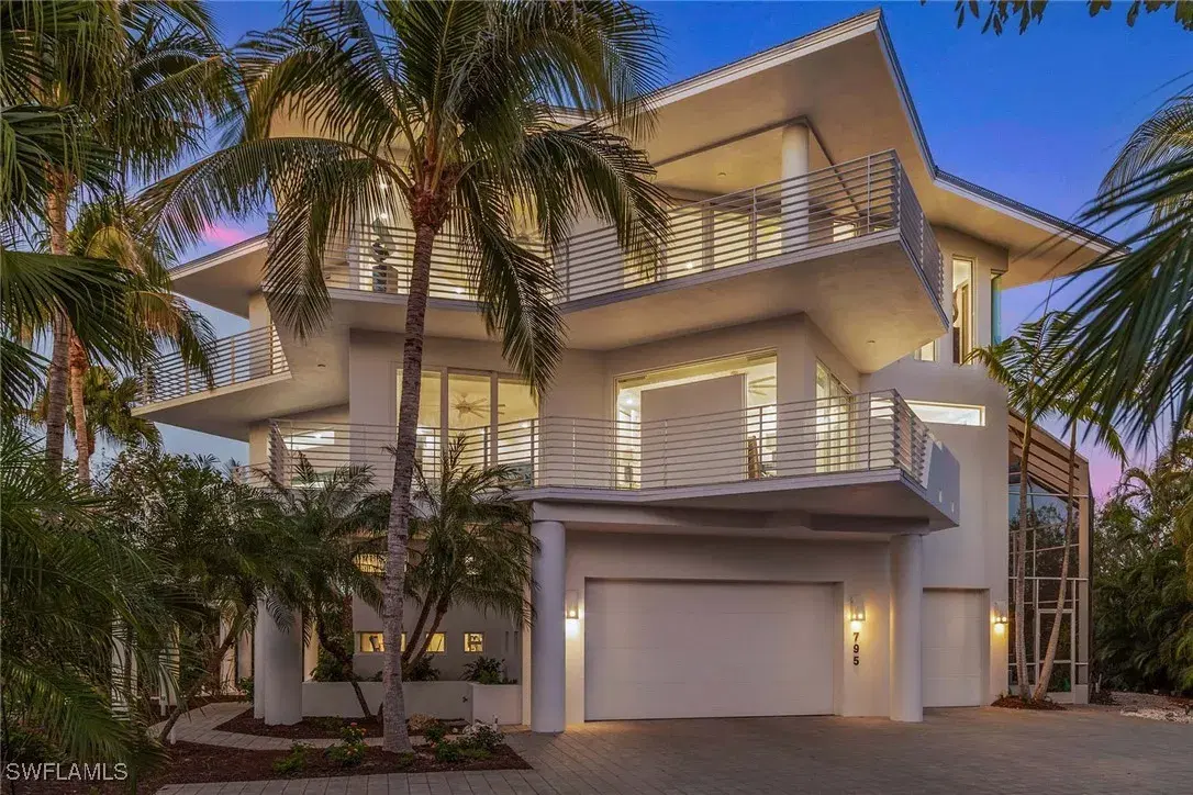Picture of 795 Waterside Dr, Marco Island, FL 34145