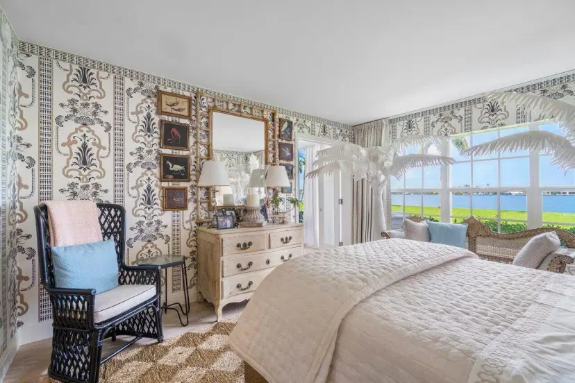 Picture of 2170 Ibis Isle Road 3, Palm Beach FL 33480