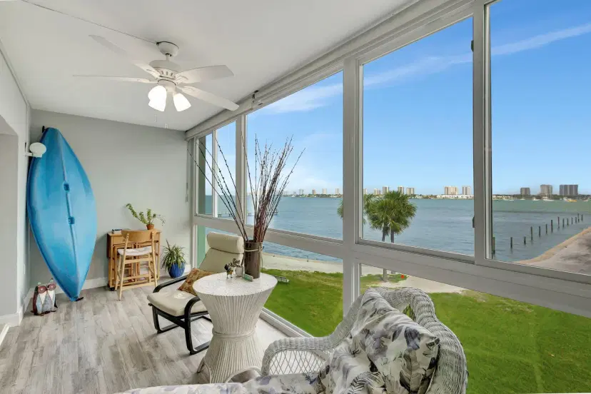 Picture of 2936 Lake Shore Drive 309, Riviera Beach FL 33404