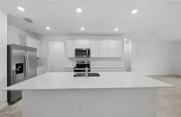 Picture of 1483 Weeping Willow Ct, Cape Coral, FL 33909