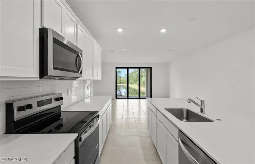 Picture of 1483 Weeping Willow Ct, Cape Coral FL 33909