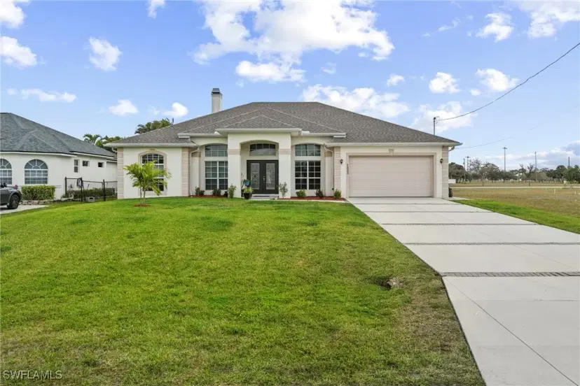 Picture of 1333 SW 8Th Pl, Cape Coral FL 33991