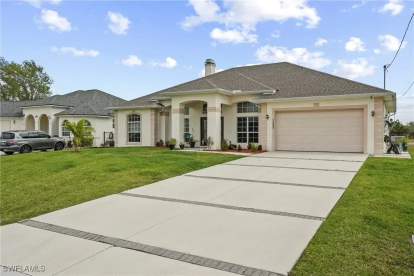 Picture of 1333 SW 8Th Pl, Cape Coral FL 33991