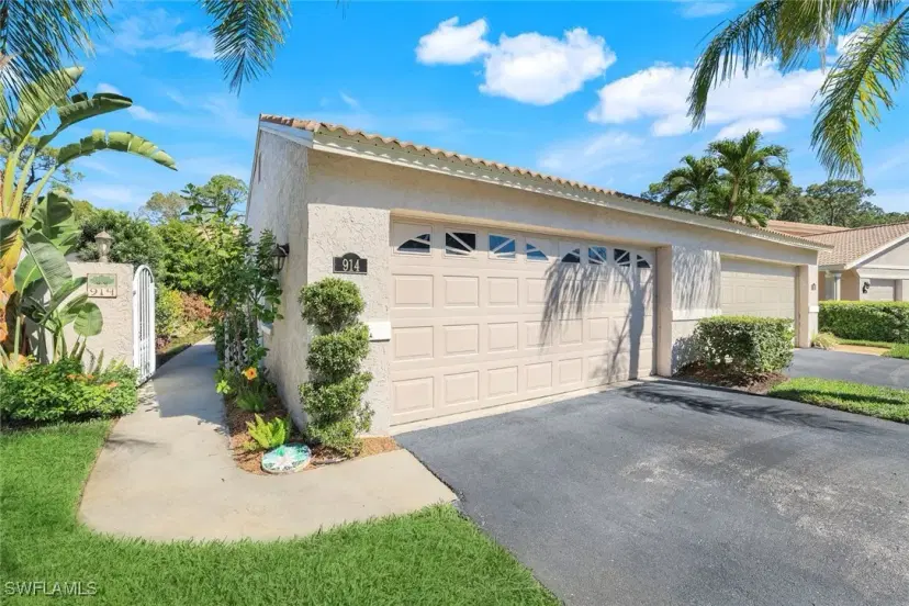 Picture of 914 Augusta Blvd 7, Naples FL 34113
