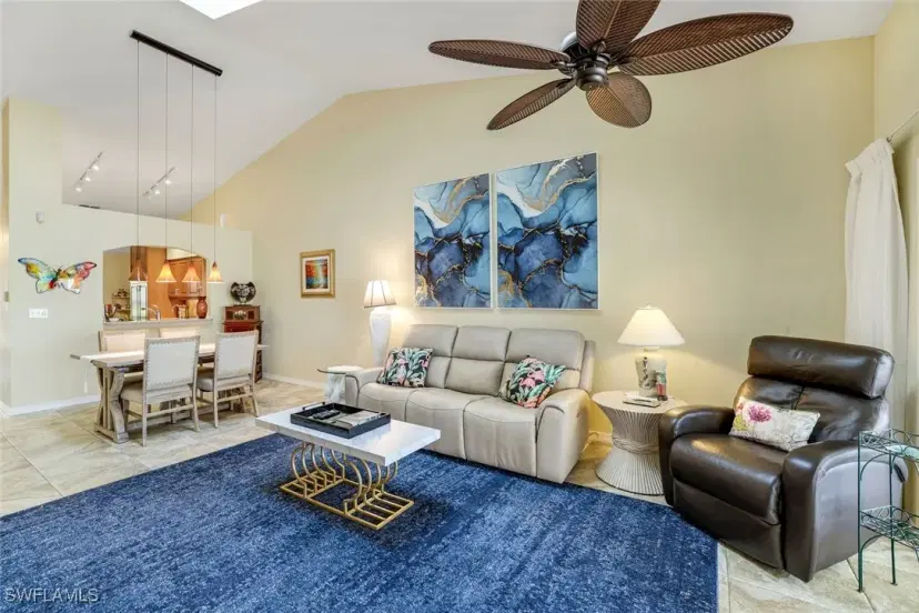 Picture of 914 Augusta Blvd 7, Naples FL 34113