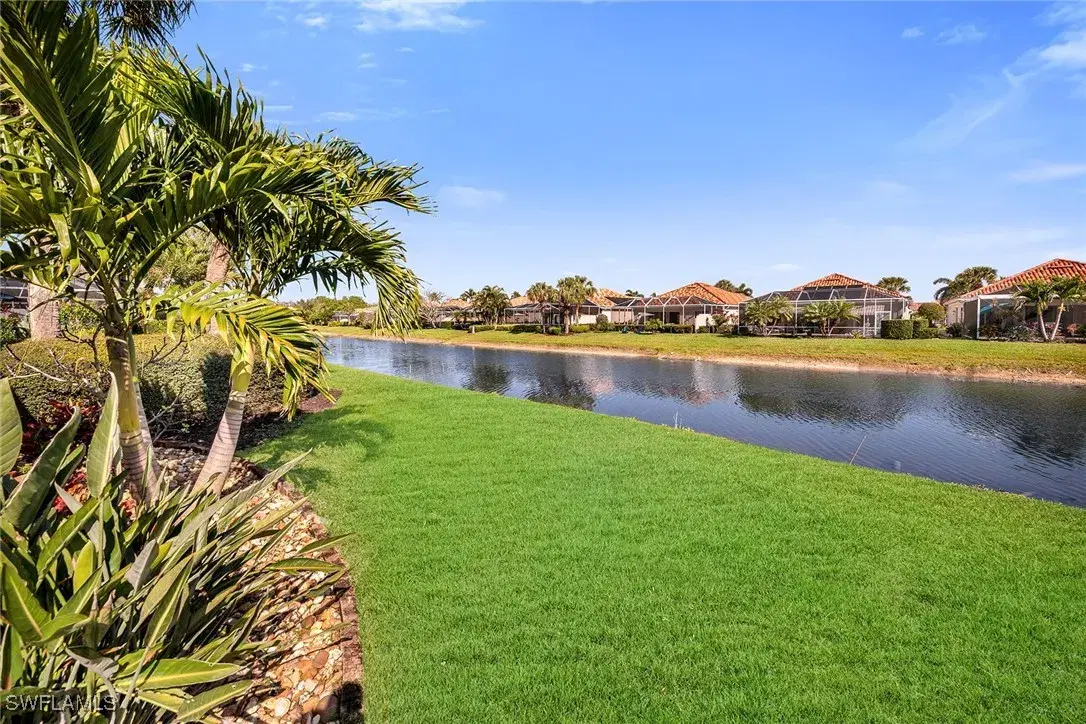 Picture of 3563 El Verdado Ct, Naples, FL 34109