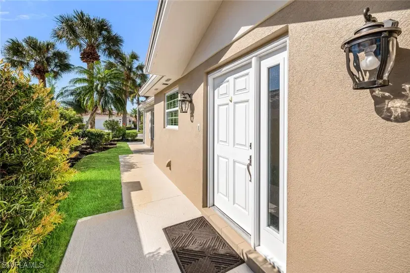 Picture of 3563 El Verdado Ct, Naples FL 34109