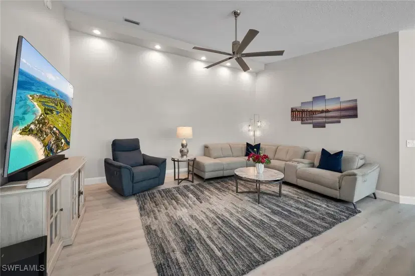 Picture of 3563 El Verdado Ct, Naples FL 34109