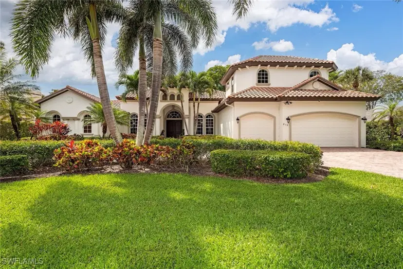 Picture of 819 Bentwood Dr, Naples FL 34108
