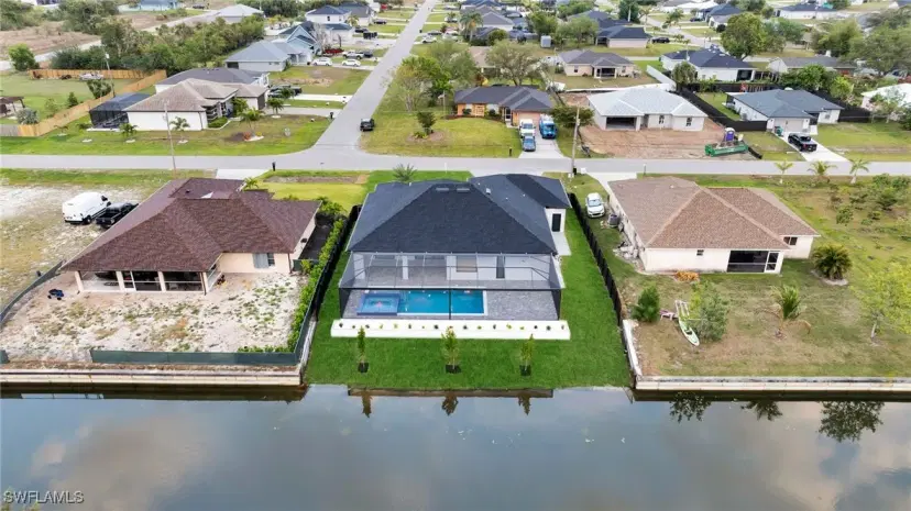 Picture of 426 NW 6Th Pl, Cape Coral FL 33993