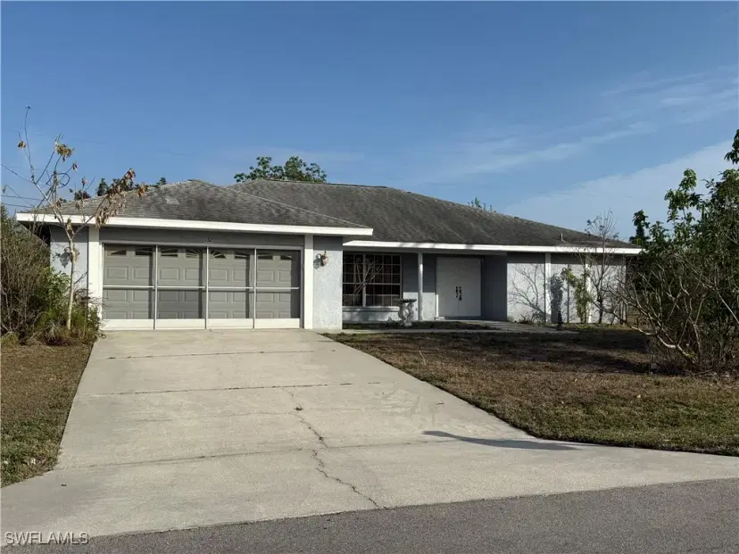 Picture of 132 Dania Cir, Lehigh Acres FL 33936