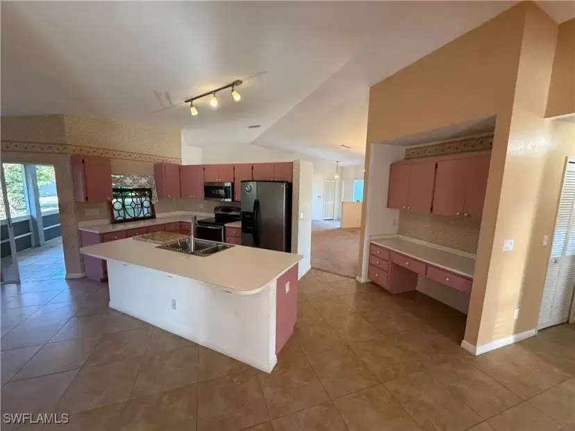 Picture of 132 Dania Cir, Lehigh Acres FL 33936