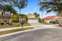 Picture of 14221 N Royal Cove Cir, Davie, FL 33325