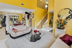 Picture of 14221 N Royal Cove Cir, Davie, FL 33325