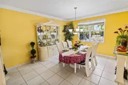 Picture of 14221 N Royal Cove Cir, Davie, FL 33325