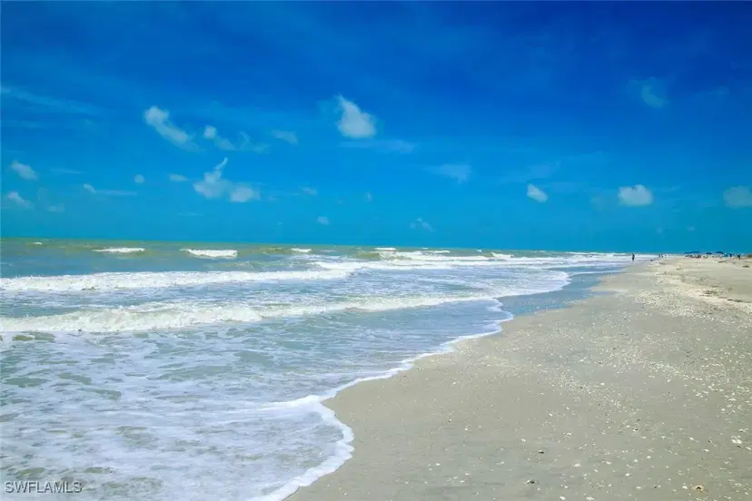 Picture of 2611 W Gulf Dr B101, Sanibel FL 33957
