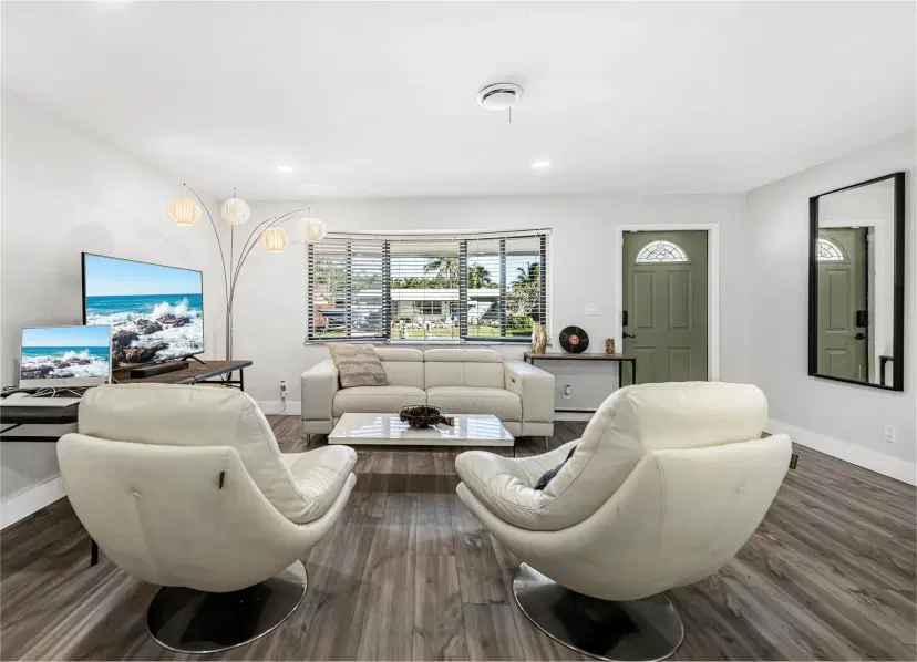 Picture of 5630 SW 54Th Ct, Davie FL 33314