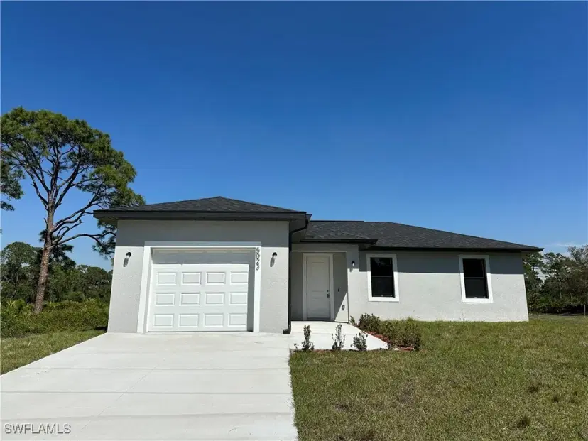 Picture of 5023 N Dogwood Cir, Labelle FL 33935