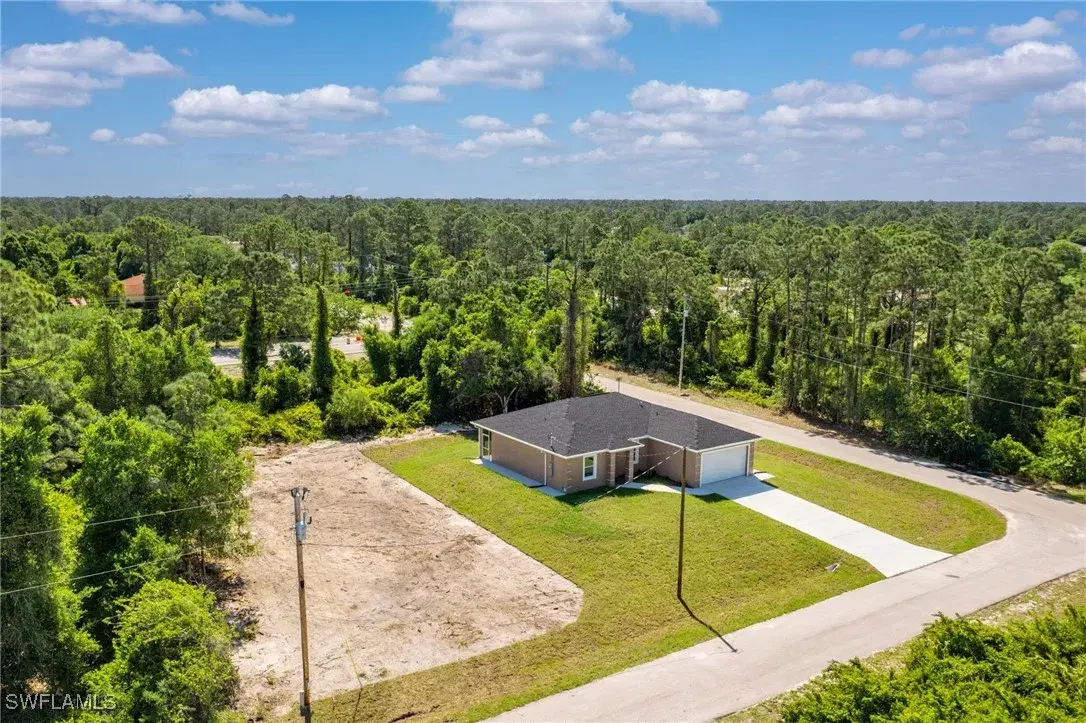 Picture of 237 Beckley Dr, Lehigh Acres, FL 33974
