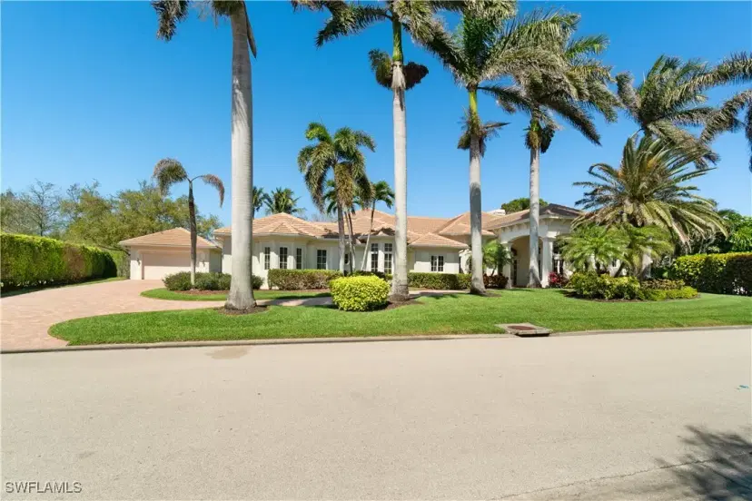 Picture of 15283 Burnaby Dr, Naples FL 34110
