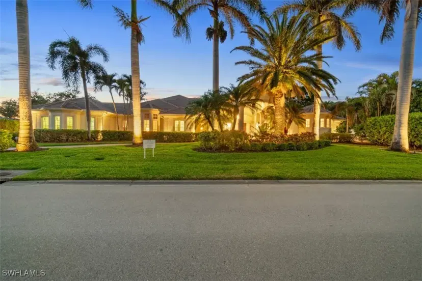 Picture of 15283 Burnaby Dr, Naples FL 34110