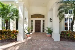 Picture of 15283 Burnaby Dr, Naples, FL 34110