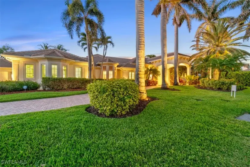 Picture of 15283 Burnaby Dr, Naples FL 34110