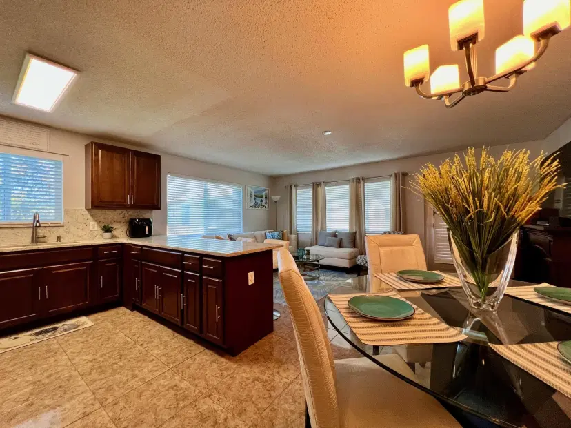 Picture of 136 Dorchester F, West Palm Beach FL 33417