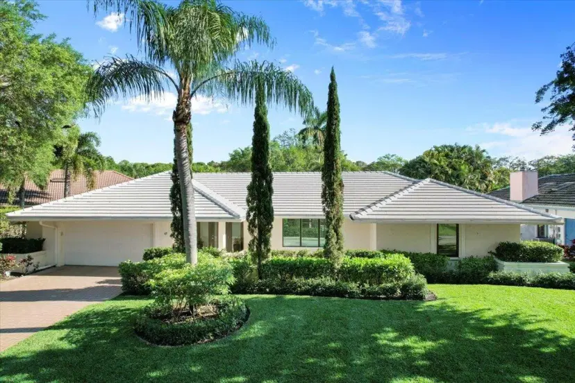 Picture of 17 Glengary Road, Palm Beach Gardens FL 33418