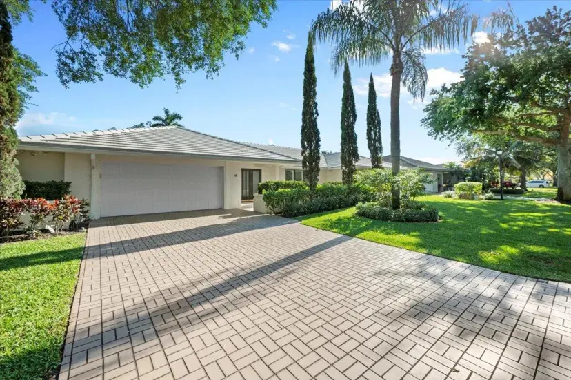 Picture of 17 Glengary Road, Palm Beach Gardens FL 33418