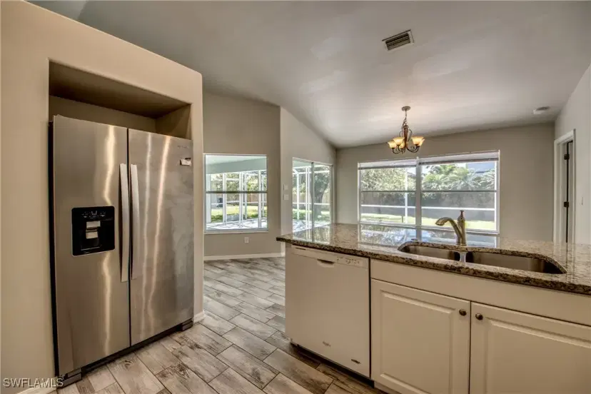 Picture of 918 SW 21St Ln, Cape Coral FL 33991