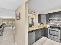 Picture of 8592 W Sunrise Blvd 202, Plantation, FL 33322
