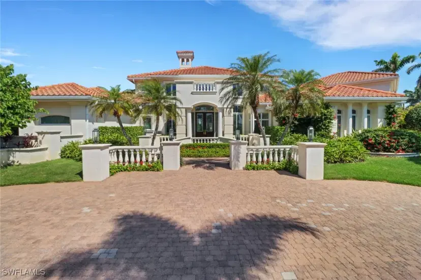 Picture of 355 Sedgwick Ct, Naples FL 34108