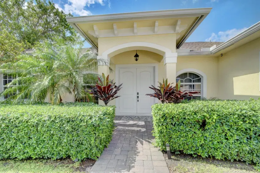 Picture of 376 Forest Hill Boulevard, West Palm Beach FL 33405