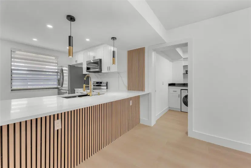 Picture of 6121 Balboa Circle 404, Boca Raton FL 33433