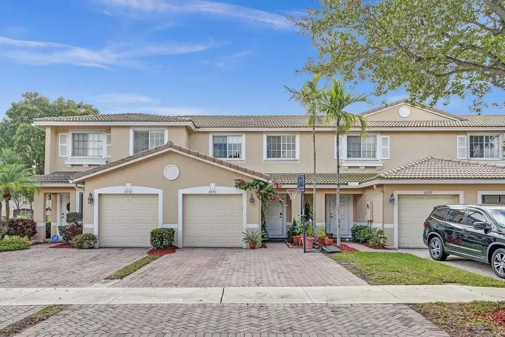 Picture of 8970 Lancaster St 8970, Tamarac, FL 33321