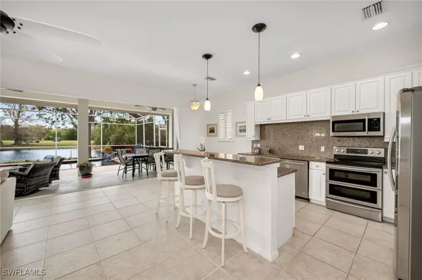 Picture of 28192 Robolini Ct, Bonita Springs FL 34135