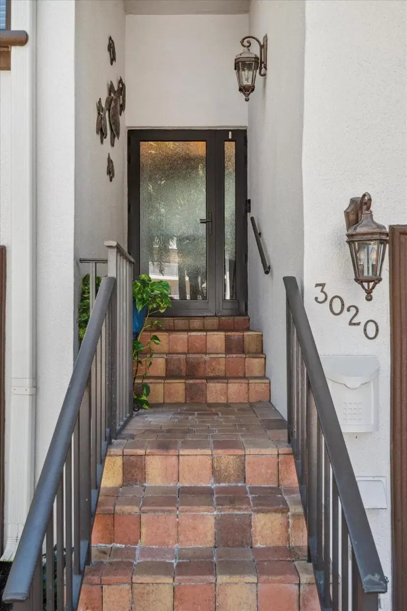 Picture of 3020 NE 49Th Street 2, Fort Lauderdale FL 33308