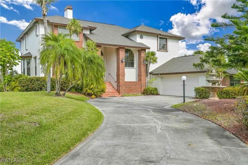 Picture of 7353 Lake Dr, Fort Myers FL 33908